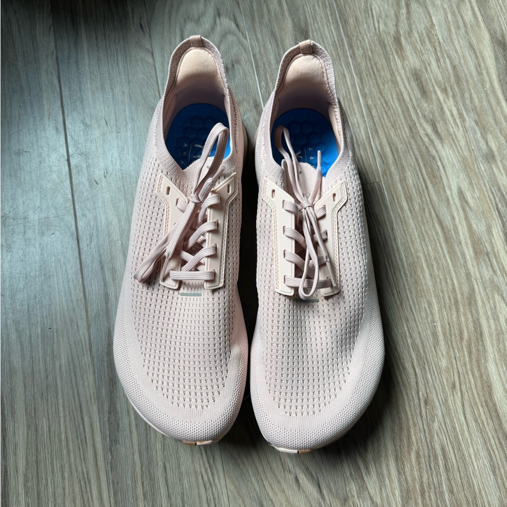 FLUX TENNIS SHOES